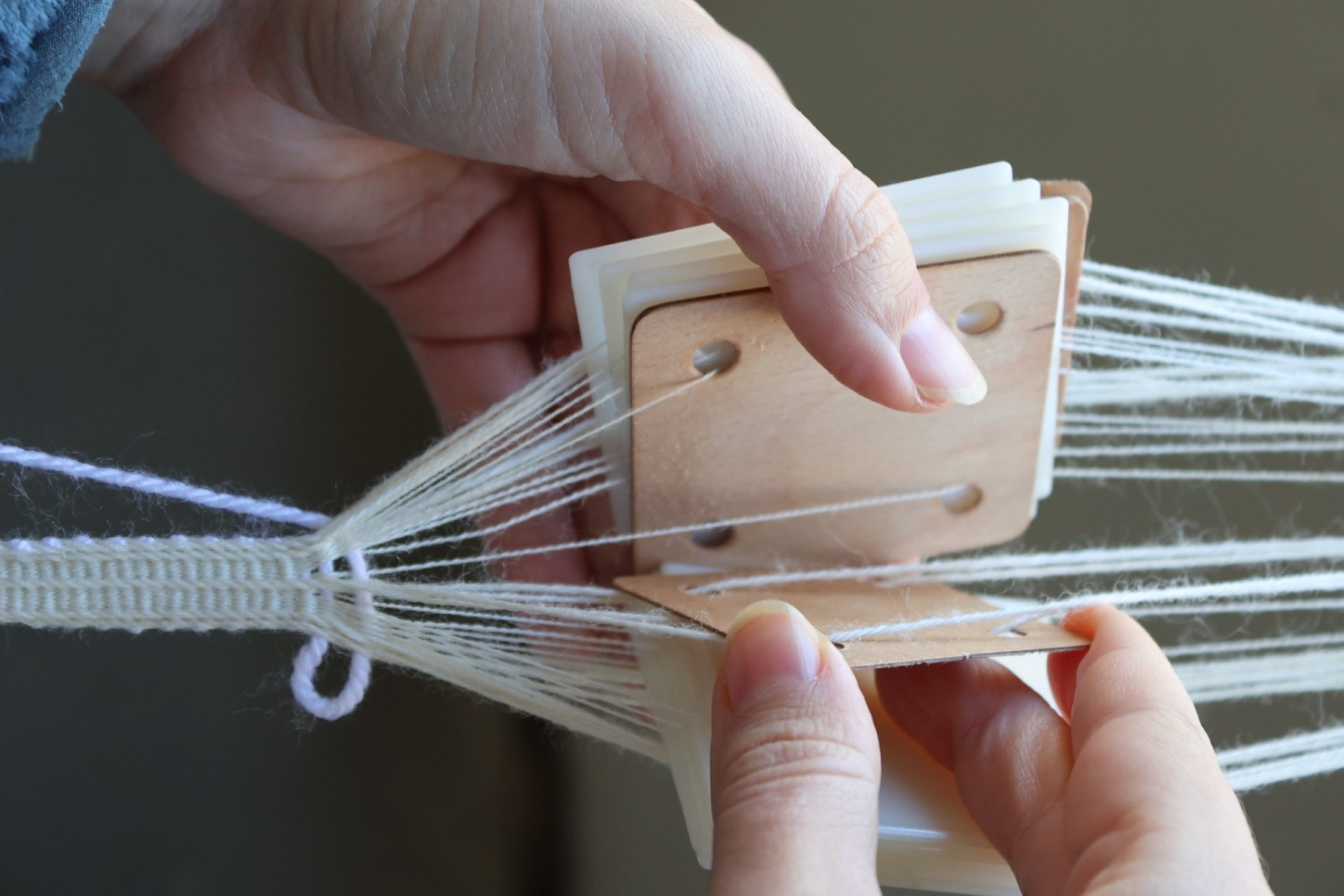 A New Tablet Weaving Technique from Bronze Age Hallstatt | The EXARC ...