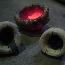 Metal crucible and its original pottery mould obtain in an foundry experiment. 2005. Copyrights: APPA-VC